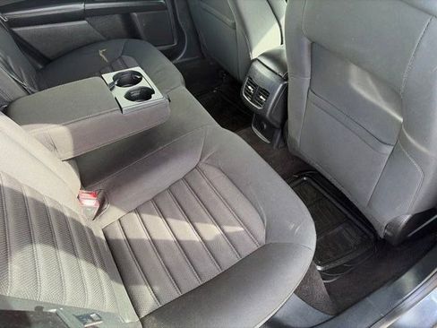 Used 2019 Ford Fusion SE FWD image 36