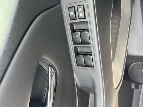 Used 2022 Nissan Frontier SV w/ Technology Package RWD image 17