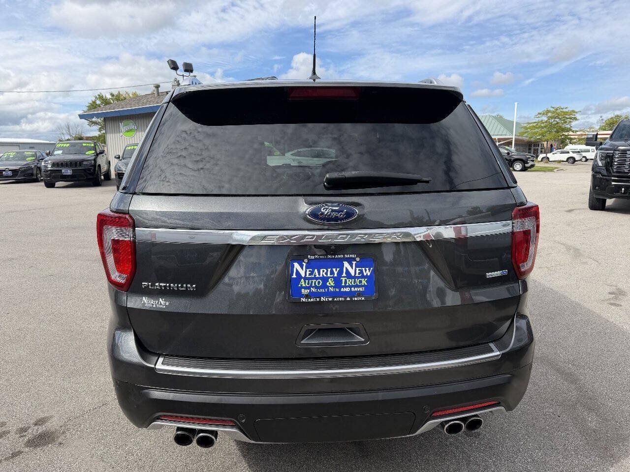 Used 2018 Ford Explorer Platinum AWD/4WD image 6