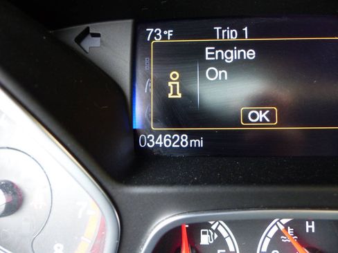 Used 2018 Ford Focus ST w/ Equipment Group 402A FWD image 39