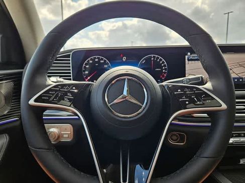 Used 2026 Mercedes-Benz GLE 450e 4MATIC image 24