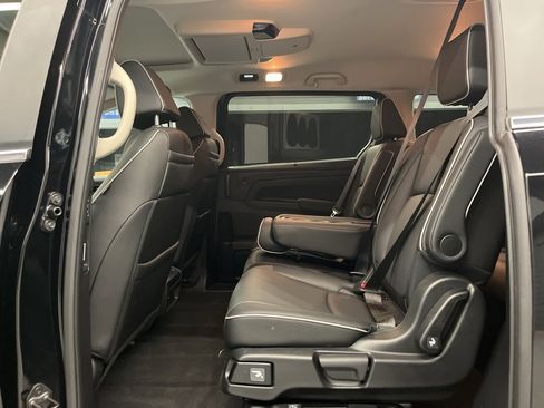 Used 2025 Honda Odyssey Touring image 36