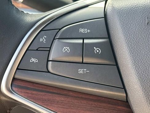 Certified 2024 Cadillac XT5 Premium Luxury w/ Technology Package FWD image 24