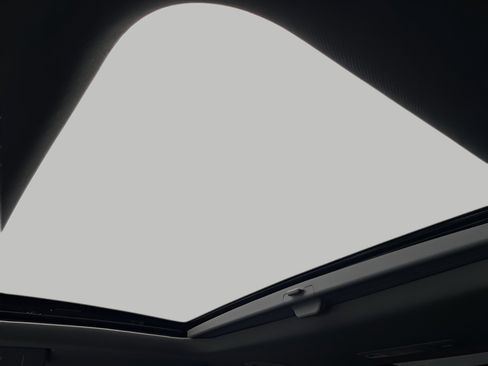 Used 2023 GMC Acadia SLE w/ Driver Convenience Package image 26