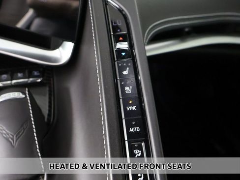 Used 2021 Chevrolet Corvette Stingray Premium Conv w/ Z51 Performance Package RWD image 6