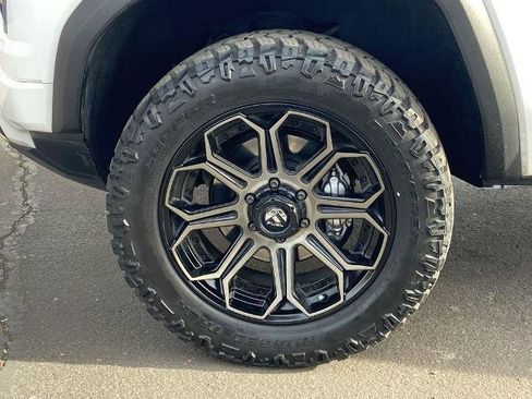 Used 2023 GMC Canyon Elevation w/ Convenience Package image 28