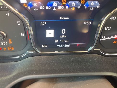 Used 2021 GMC Yukon XL Denali w/ Denali Premium Package RWD image 19