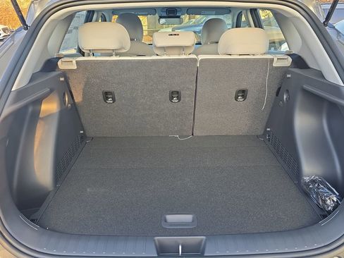 New 2026 Hyundai Kona SE image 12