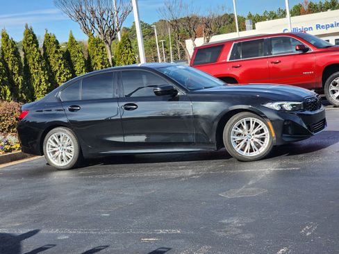 Used 2023 BMW 330i Sedan image 3