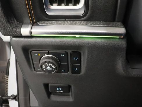 Used 2025 Ford Expedition Tremor AWD/4WD image 19