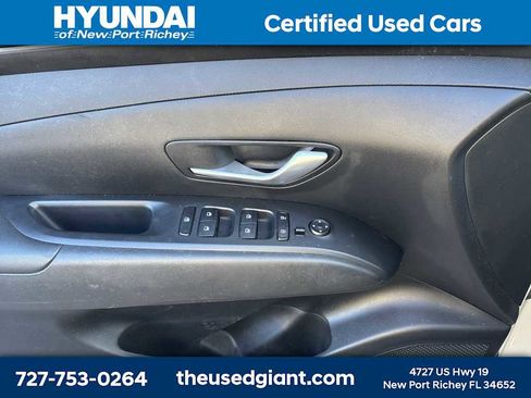 Used 2022 Hyundai Tucson SEL w/ Cargo Package image 9