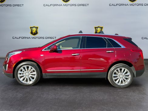Used 2017 Cadillac XT5 Platinum w/ Driver Assist Package image 8
