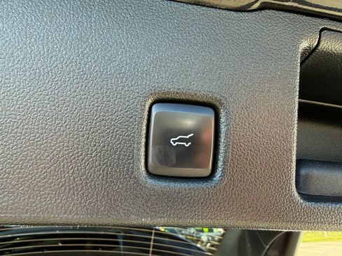 Used 2024 Ford Escape ST-Line w/ Cold Weather Package image 22