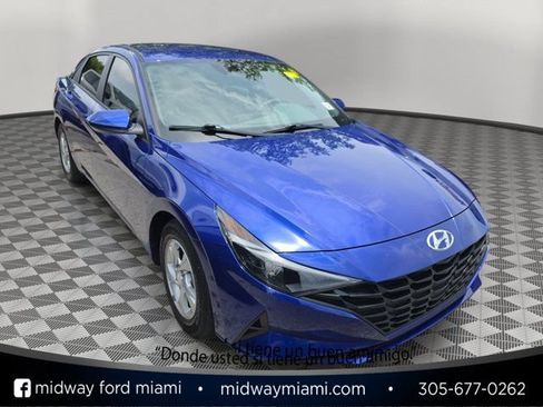 Used 2021 Hyundai Elantra SE FWD image 1