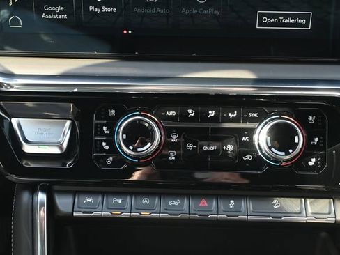 Used 2025 GMC Sierra 1500 Denali Ultimate image 18