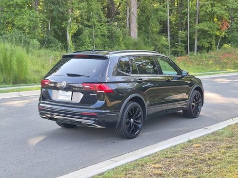 Used 2021 Volkswagen Tiguan SE R-Line AWD/4WD image 13