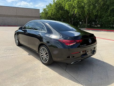Used 2020 Mercedes-Benz CLA 250 image 4