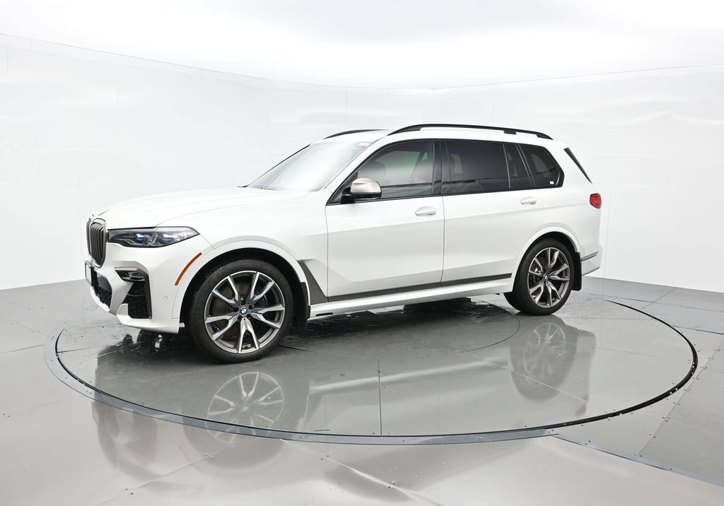 Used 2021 BMW X7 M50i w/ Dynamic Handling Package AWD/4WD image 2