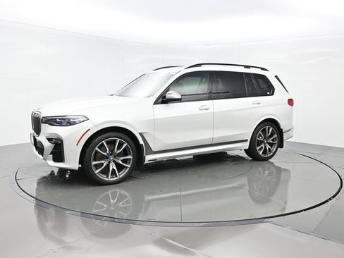 Used 2021 BMW X7 M50i w/ Dynamic Handling Package AWD/4WD image 2