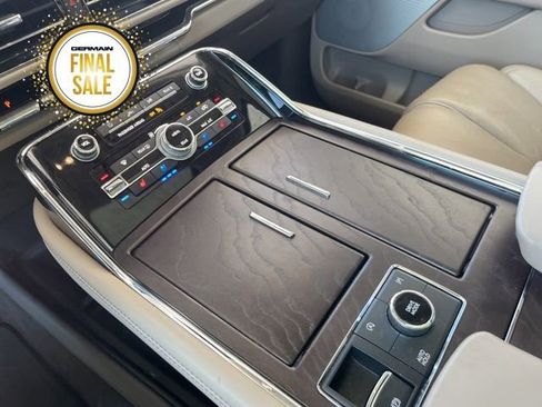 Used 2023 Lincoln Navigator L Reserve image 15