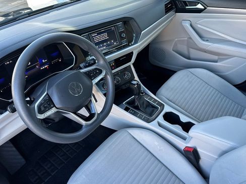 Used 2022 Volkswagen Jetta S image 10