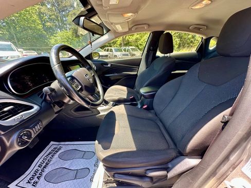 Used 2016 Dodge Dart Aero FWD image 9