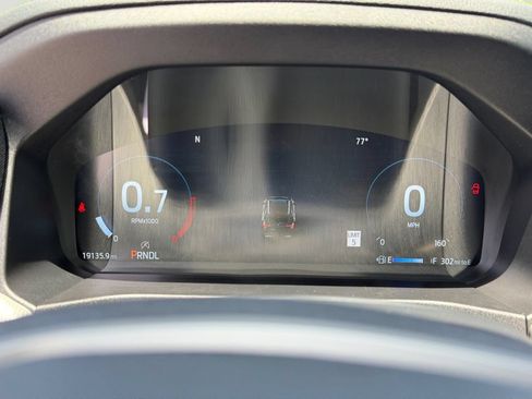 Used 2025 Ford Explorer Active RWD image 29