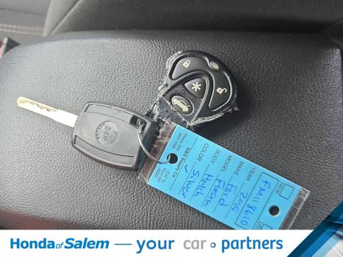 Used 2015 Ford Fiesta SE image 21