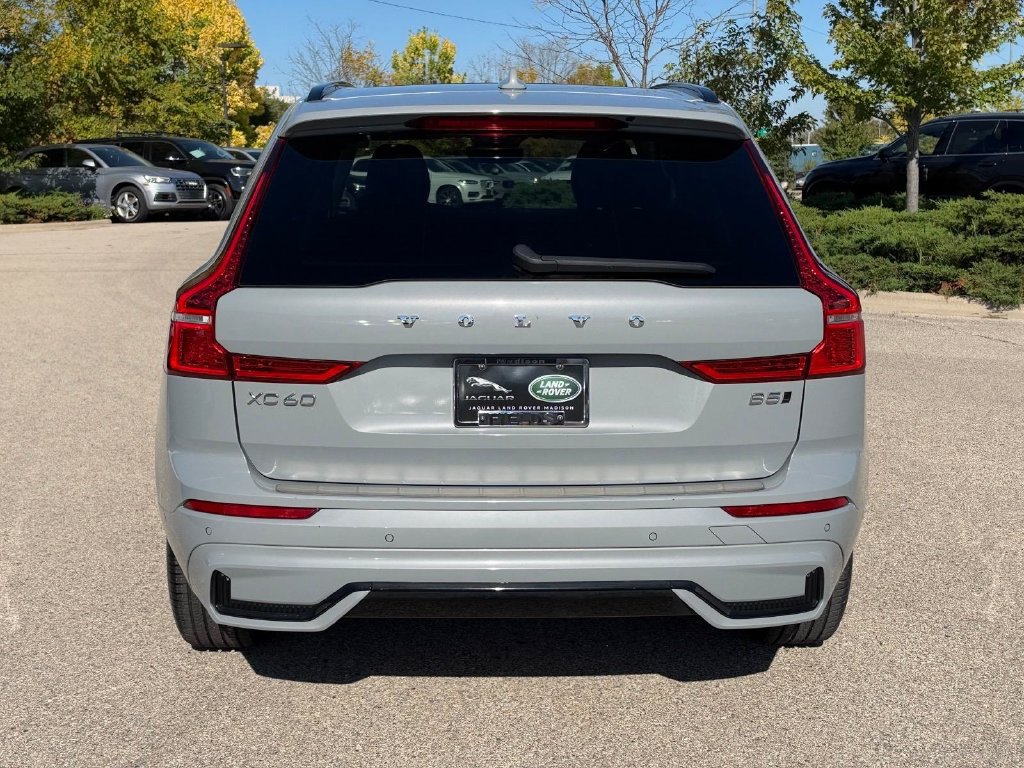 Certified 2024 Volvo XC60 B5 Plus w/ Protection Package Premier AWD/4WD image 4