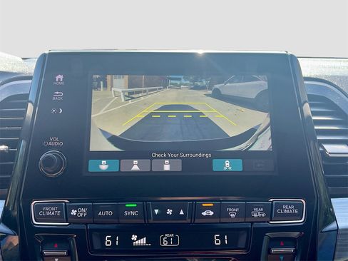 Used 2023 Honda Odyssey Elite image 14