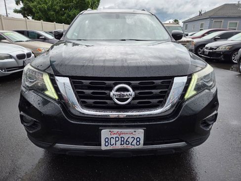 Used 2018 Nissan Pathfinder SV image 6