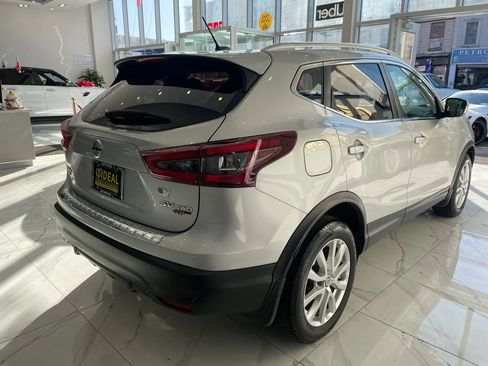 Used 2020 Nissan Rogue Sport SV AWD/4WD image 6