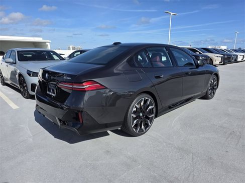 New 2026 BMW 530i w/ Executive Package image 4
