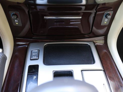 Used 2014 Lexus LX 570 4WD image 70