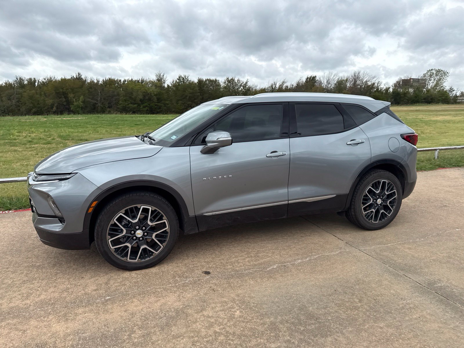 Used 2024 Chevrolet Blazer Premier w/ Driver Confidence II Package FWD image 6