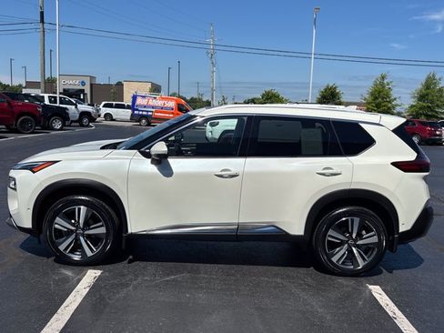 Certified 2023 Nissan Rogue Platinum w/ Platinum Premium Package AWD/4WD image 9