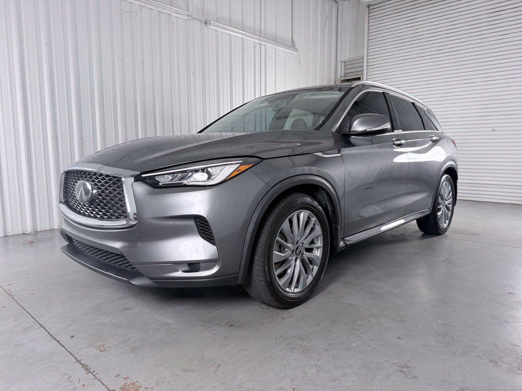 Certified 2023 INFINITI QX50 Luxe FWD image 1