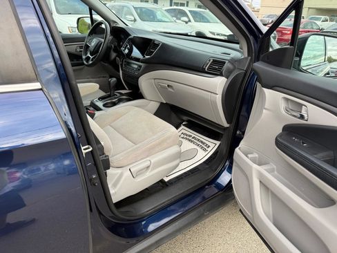 Used 2020 Honda Pilot EX image 14