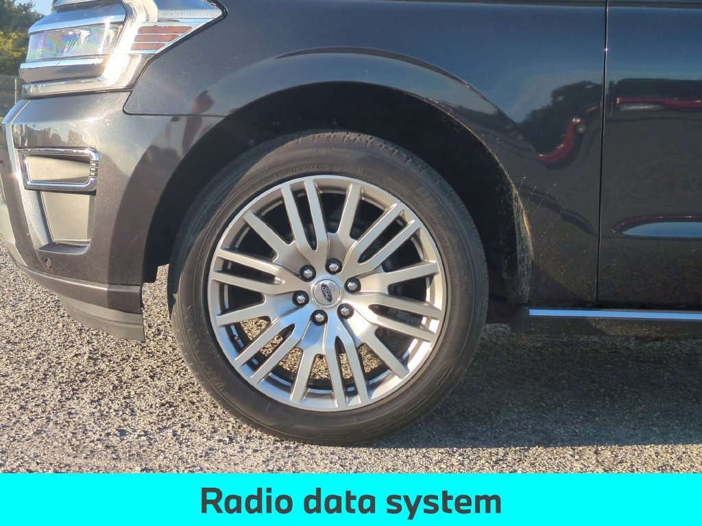 Used 2024 Ford Expedition Limited RWD image 14