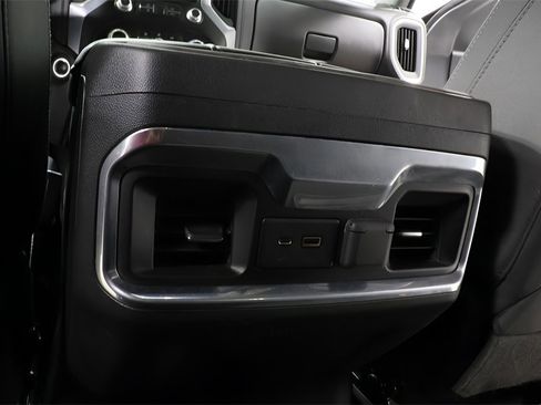 Used 2019 GMC Sierra 1500 Elevation image 24