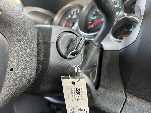 Used 2010 Chevrolet Silverado 1500 LT w/ Power Pack Plus image 24