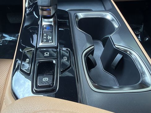 Used 2025 Lexus NX 250 FWD w/ Premium Package image 24