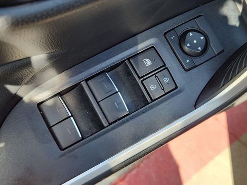 Used 2025 Toyota RAV4 XLE FWD image 8