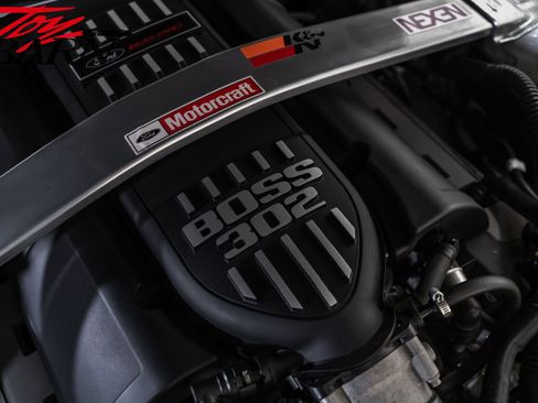 Used 2012 Ford Mustang GT Premium image 45