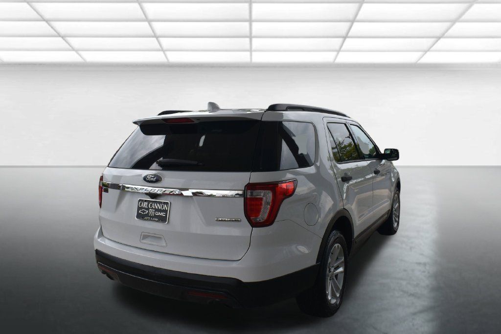 Used 2016 Ford Explorer FWD image 6