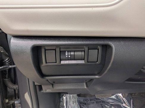 Certified 2025 Subaru Forester image 19