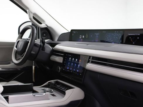 New 2026 Lincoln Navigator L Reserve image 33