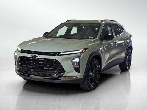 New 2026 Chevrolet Trax ACTIV w/ Sunroof Package image 3