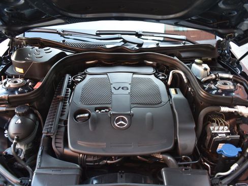 Used 2013 Mercedes-Benz E 350 Sedan image 38