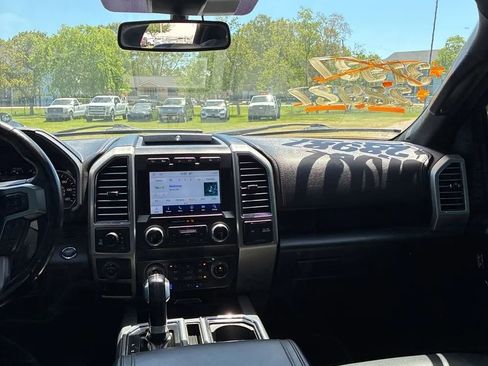 Used 2020 Ford F150 Platinum w/ Equipment Group 701A Luxury image 7